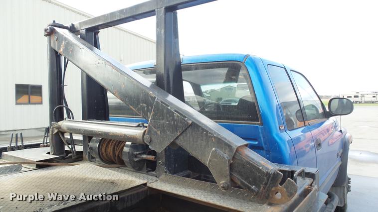 image for item J5725 2001 Dodge Ram 2500 Laramie SLT Quad Cab flatbed pickup truck