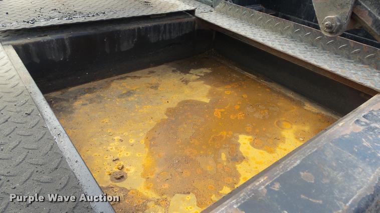 image for item J5725 2001 Dodge Ram 2500 Laramie SLT Quad Cab flatbed pickup truck