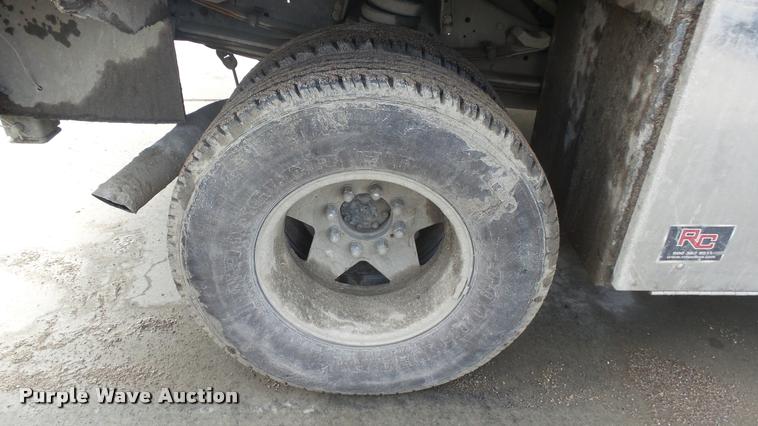 image for item J5725 2001 Dodge Ram 2500 Laramie SLT Quad Cab flatbed pickup truck