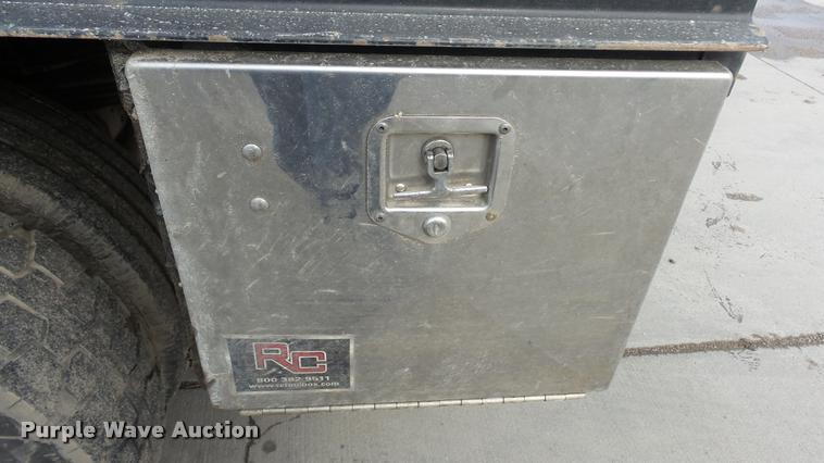 image for item J5725 2001 Dodge Ram 2500 Laramie SLT Quad Cab flatbed pickup truck