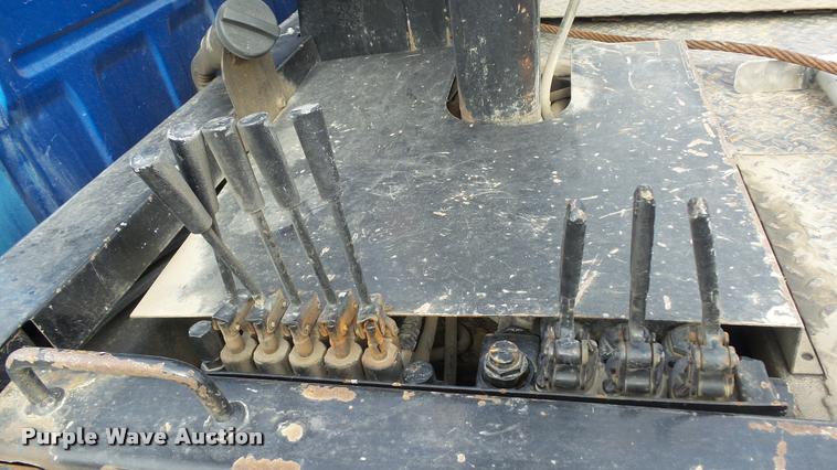 image for item J5725 2001 Dodge Ram 2500 Laramie SLT Quad Cab flatbed pickup truck