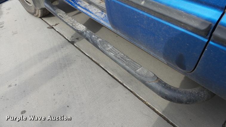 image for item J5725 2001 Dodge Ram 2500 Laramie SLT Quad Cab flatbed pickup truck