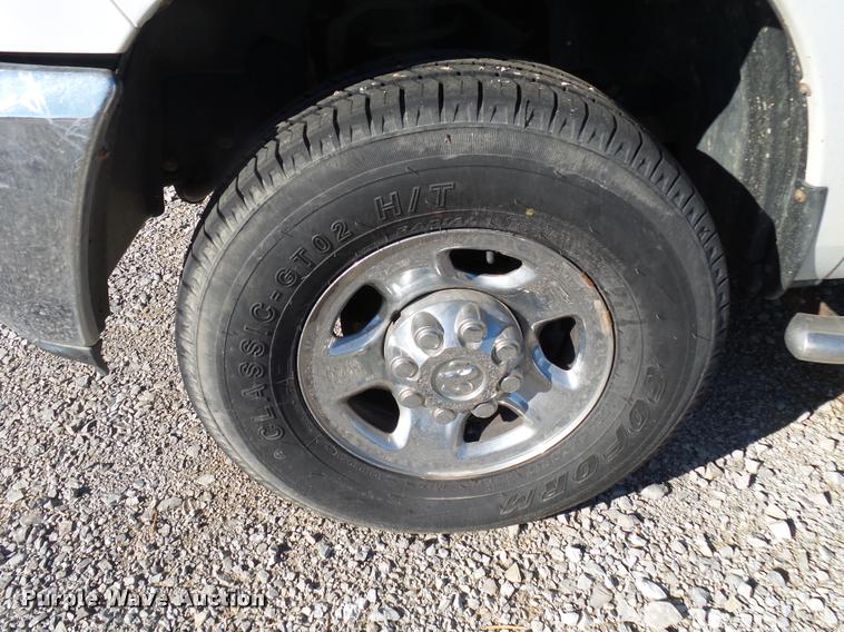 image for item K1037 2011 Dodge Ram 2500 Quad Cab pickup truck