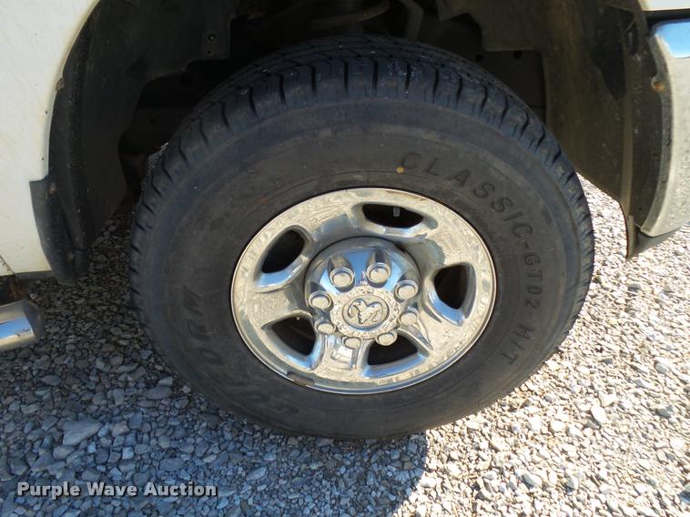 image for item K1037 2011 Dodge Ram 2500 Quad Cab pickup truck