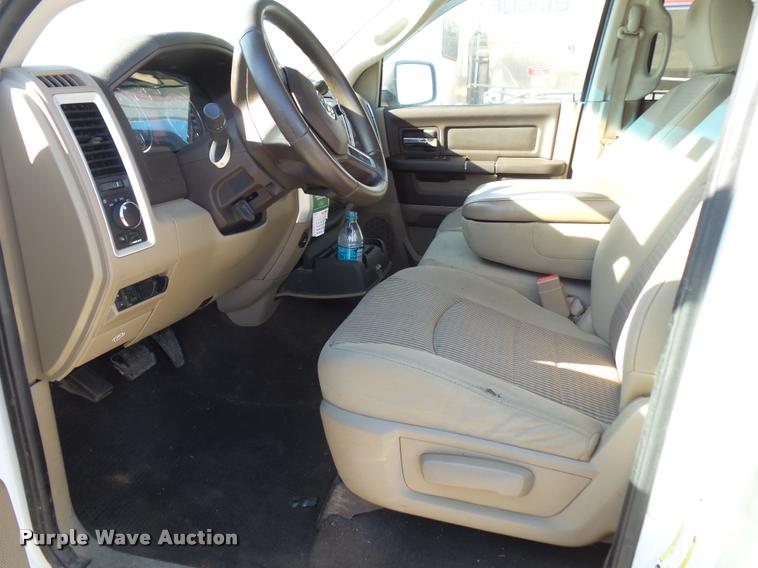 image for item K1037 2011 Dodge Ram 2500 Quad Cab pickup truck