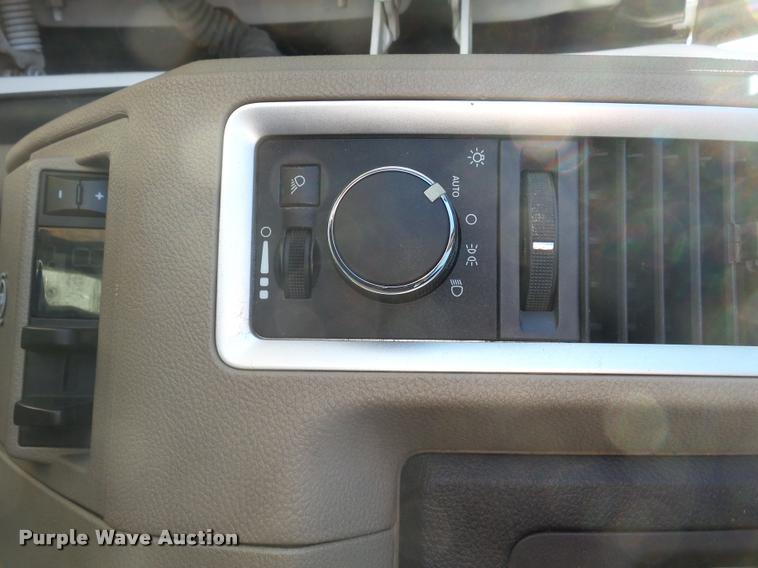 image for item K1037 2011 Dodge Ram 2500 Quad Cab pickup truck