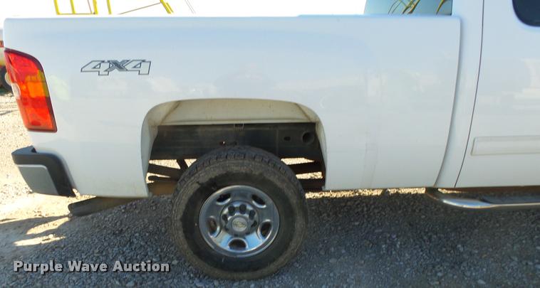 image for item K1040 2009 Chevrolet Silverado 2500HD Ext. Cab pickup truck