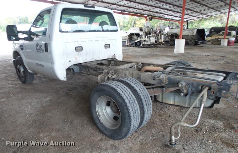 image for item K1080 2008 Ford F350 Super Duty pickup truck cab and chassis