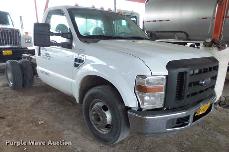 image for item K1080 2008 Ford F350 Super Duty pickup truck cab and chassis