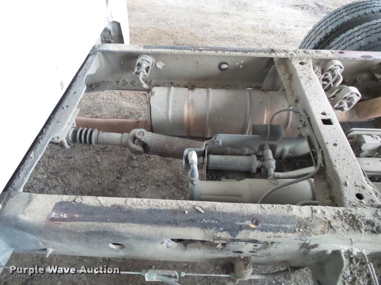 image for item K1080 2008 Ford F350 Super Duty pickup truck cab and chassis