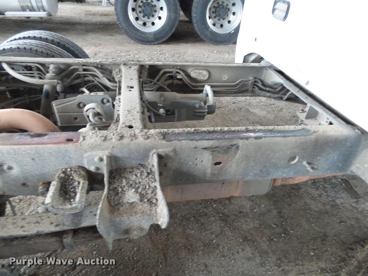 image for item K1080 2008 Ford F350 Super Duty pickup truck cab and chassis