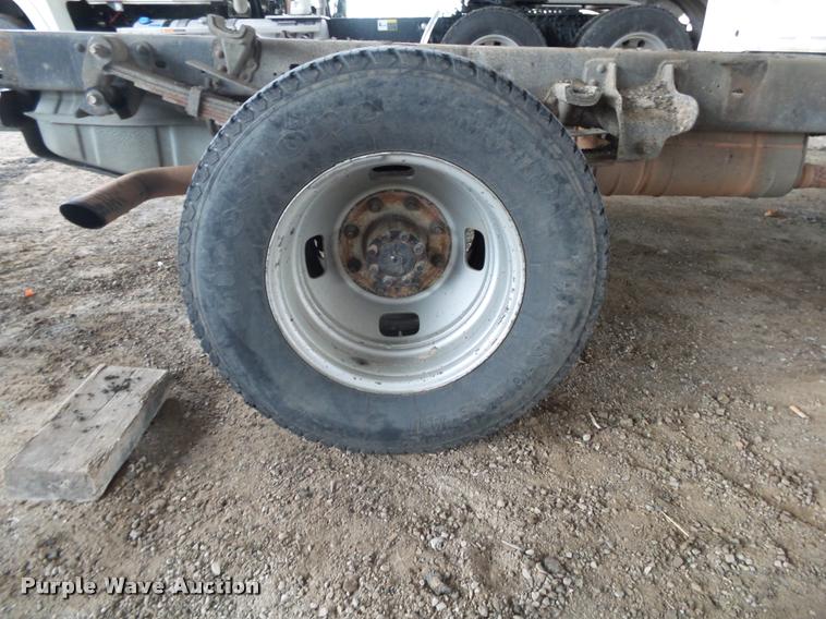 image for item K1080 2008 Ford F350 Super Duty pickup truck cab and chassis