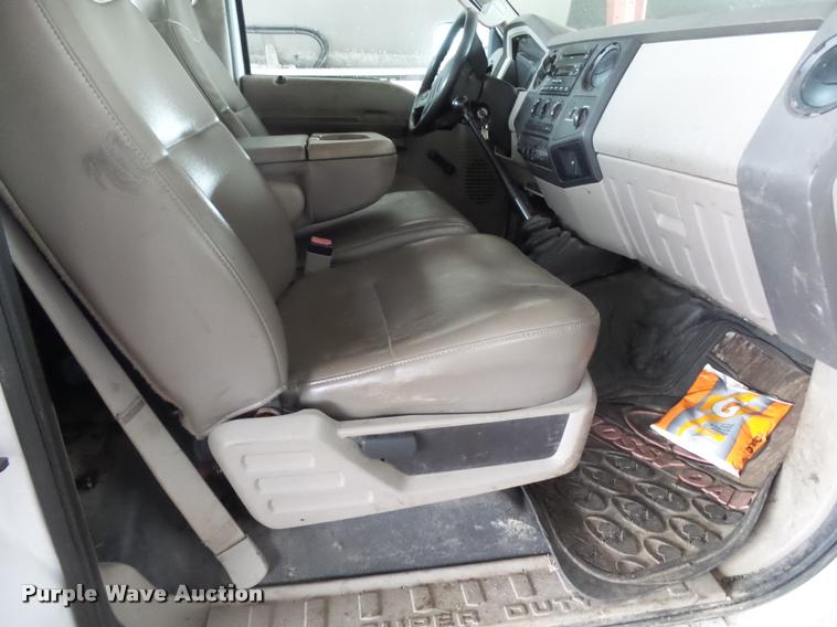 image for item K1080 2008 Ford F350 Super Duty pickup truck cab and chassis