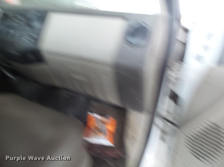 image for item K1080 2008 Ford F350 Super Duty pickup truck cab and chassis