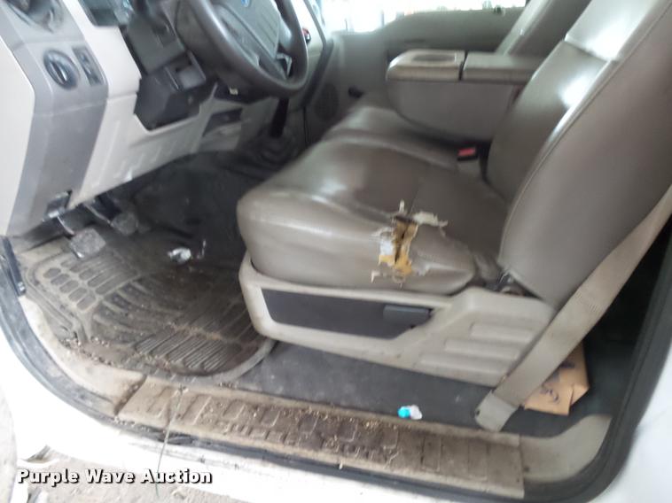 image for item K1080 2008 Ford F350 Super Duty pickup truck cab and chassis