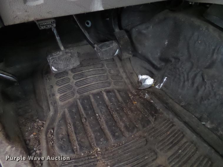 image for item K1080 2008 Ford F350 Super Duty pickup truck cab and chassis