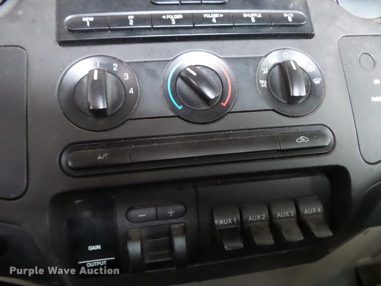 image for item K1080 2008 Ford F350 Super Duty pickup truck cab and chassis