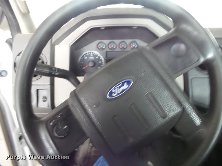 image for item K1080 2008 Ford F350 Super Duty pickup truck cab and chassis