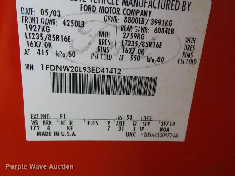 image for item K3426 2003 Ford F250 Super Duty Crew Cab flat bed truck