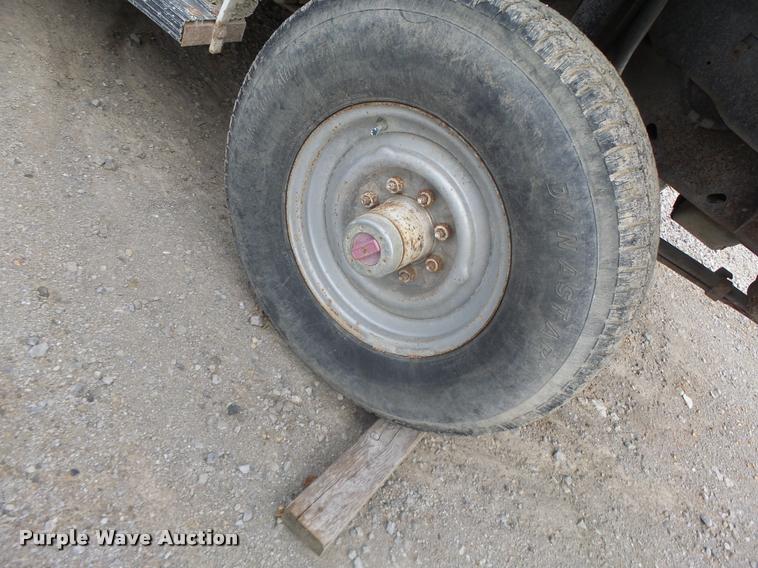 image for item K5545 1992 Ford F350 flatbed pickup truck