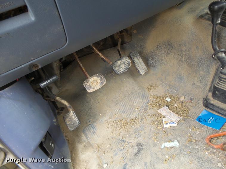 image for item K5545 1992 Ford F350 flatbed pickup truck