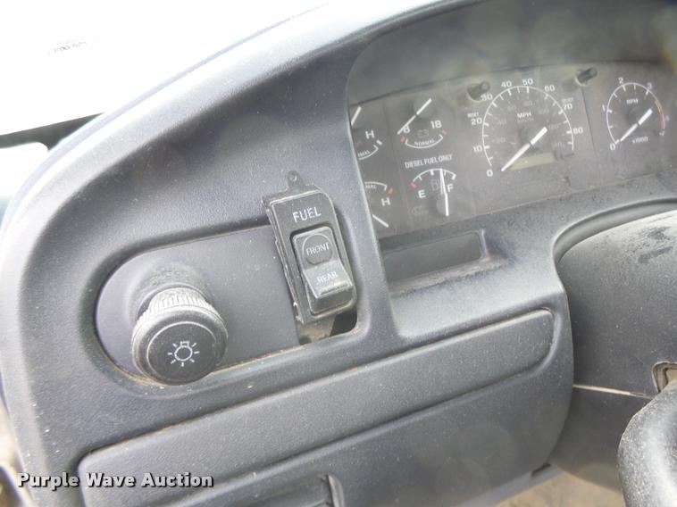 image for item K5545 1992 Ford F350 flatbed pickup truck