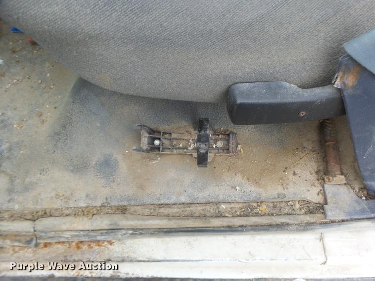 image for item K5545 1992 Ford F350 flatbed pickup truck