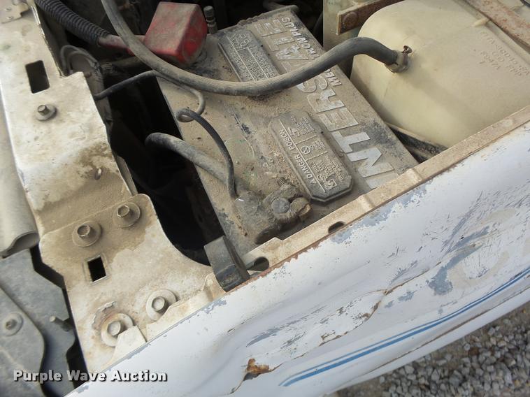 image for item K5545 1992 Ford F350 flatbed pickup truck