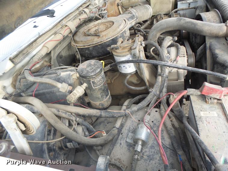 image for item K5545 1992 Ford F350 flatbed pickup truck