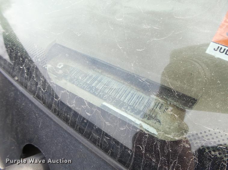 image for item K5546 1995 Chevrolet 3500 flatbed pickup truck