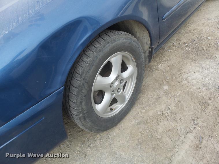 image for item K5547 2004 Ford Taurus