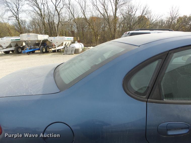 image for item K5547 2004 Ford Taurus