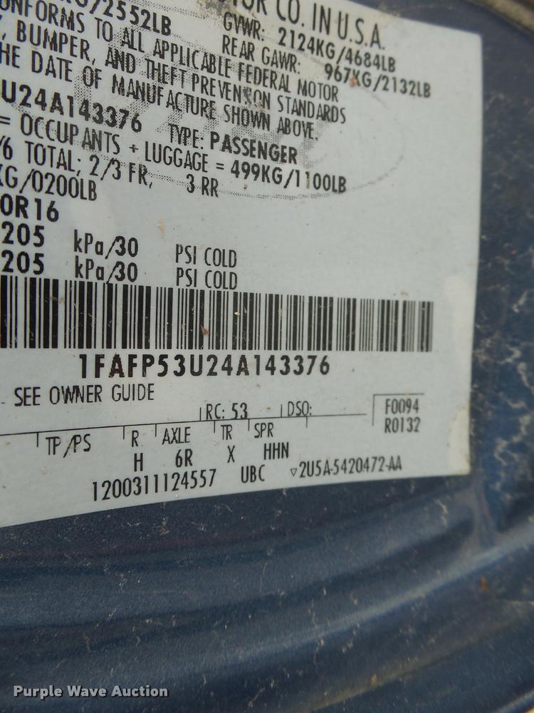 image for item K5547 2004 Ford Taurus