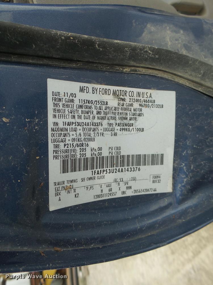 image for item K5547 2004 Ford Taurus