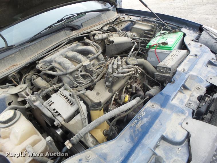 image for item K5547 2004 Ford Taurus