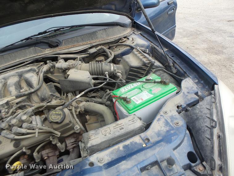 image for item K5547 2004 Ford Taurus