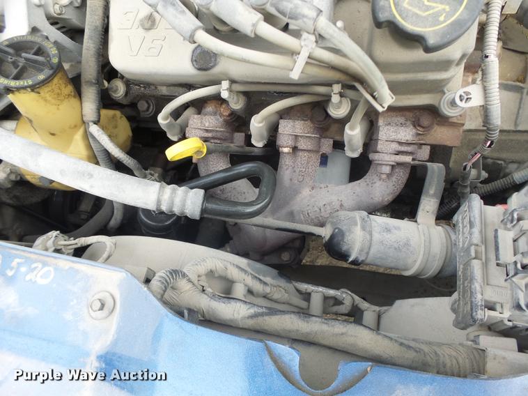 image for item K5547 2004 Ford Taurus