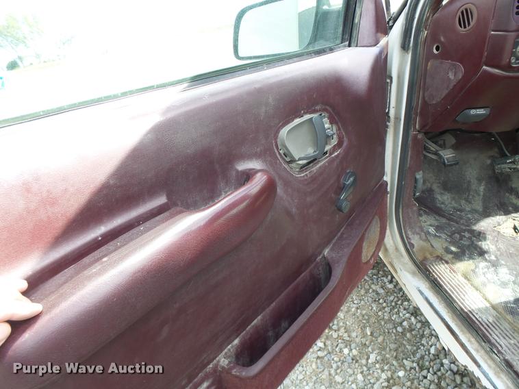 image for item K5571 1998 Chevrolet 2500 Ext. Cab pickup truck