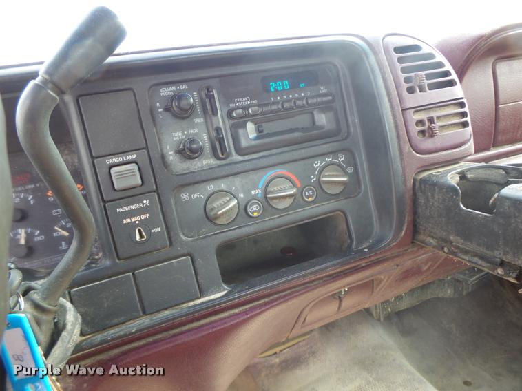 image for item K5571 1998 Chevrolet 2500 Ext. Cab pickup truck