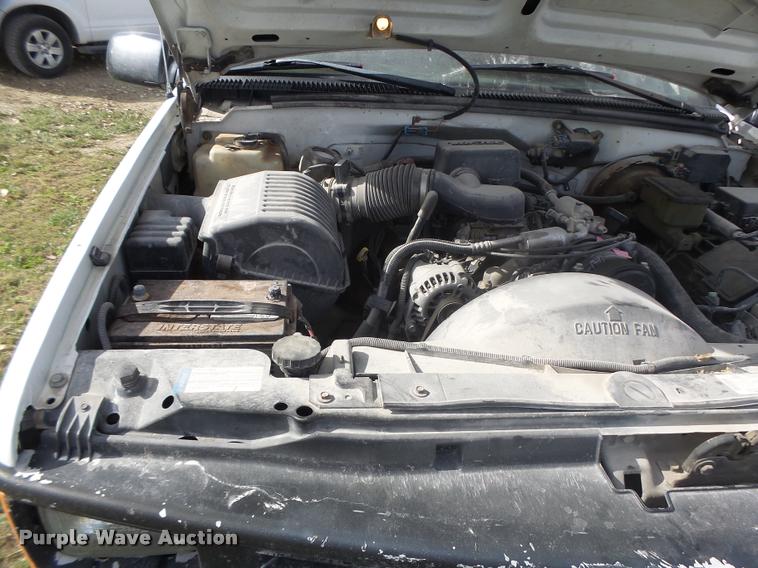 image for item K5571 1998 Chevrolet 2500 Ext. Cab pickup truck