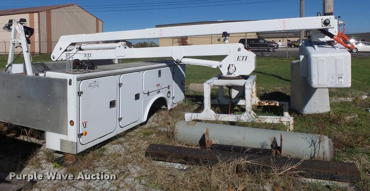 image for item K5592 2002 Brand FX service bed