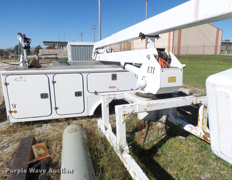 image for item K5592 2002 Brand FX service bed