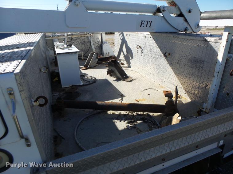 image for item K5592 2002 Brand FX service bed