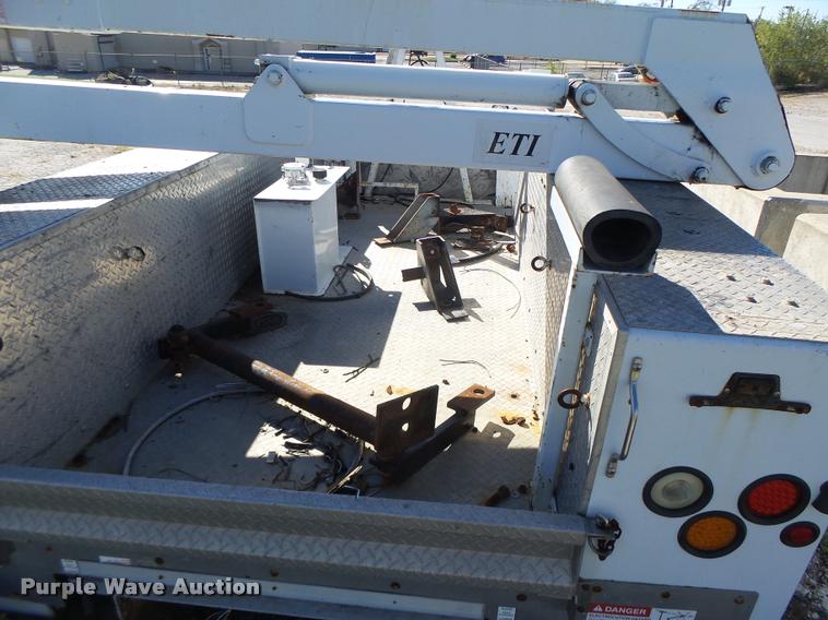 image for item K5592 2002 Brand FX service bed