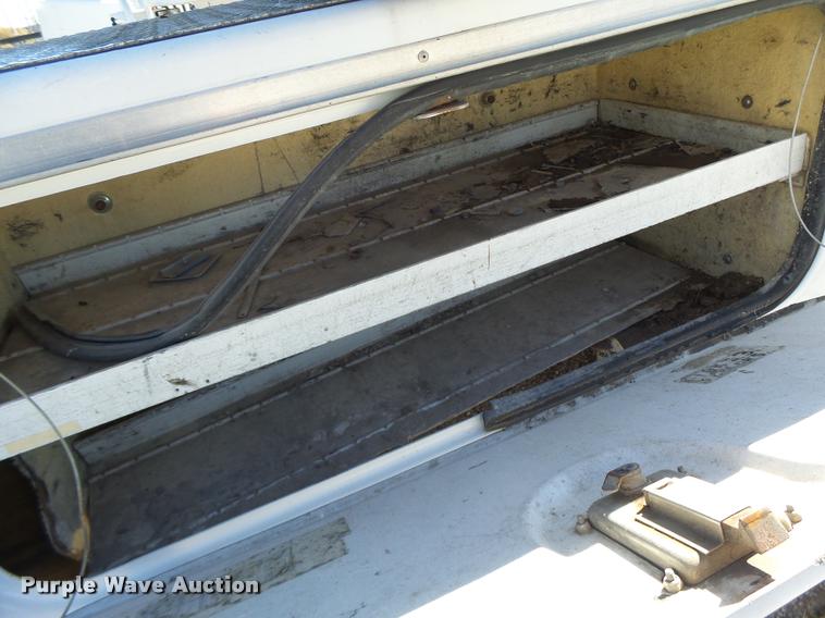 image for item K5592 2002 Brand FX service bed