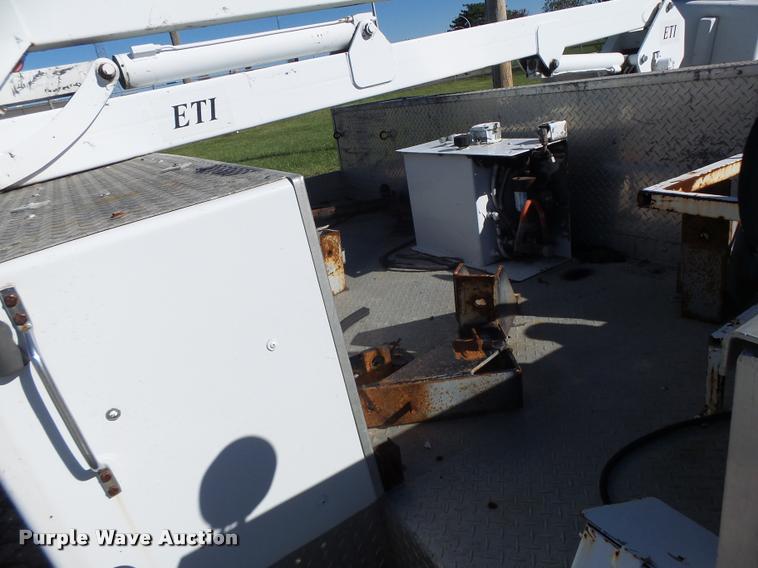 image for item K5592 2002 Brand FX service bed