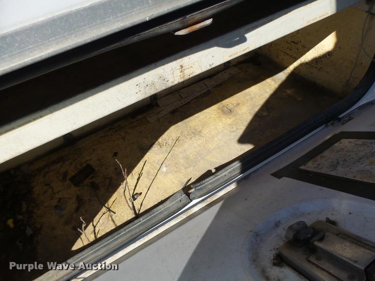 image for item K5592 2002 Brand FX service bed