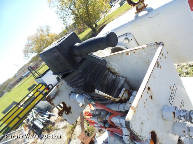 image for item K5592 2002 Brand FX service bed