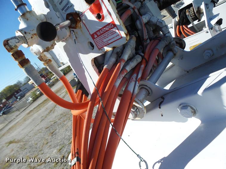 image for item K5592 2002 Brand FX service bed