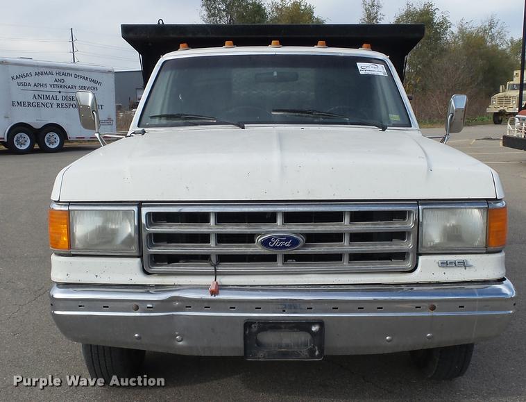 image for item K8101 1987 Ford F350 XL dump bed pickup truck
